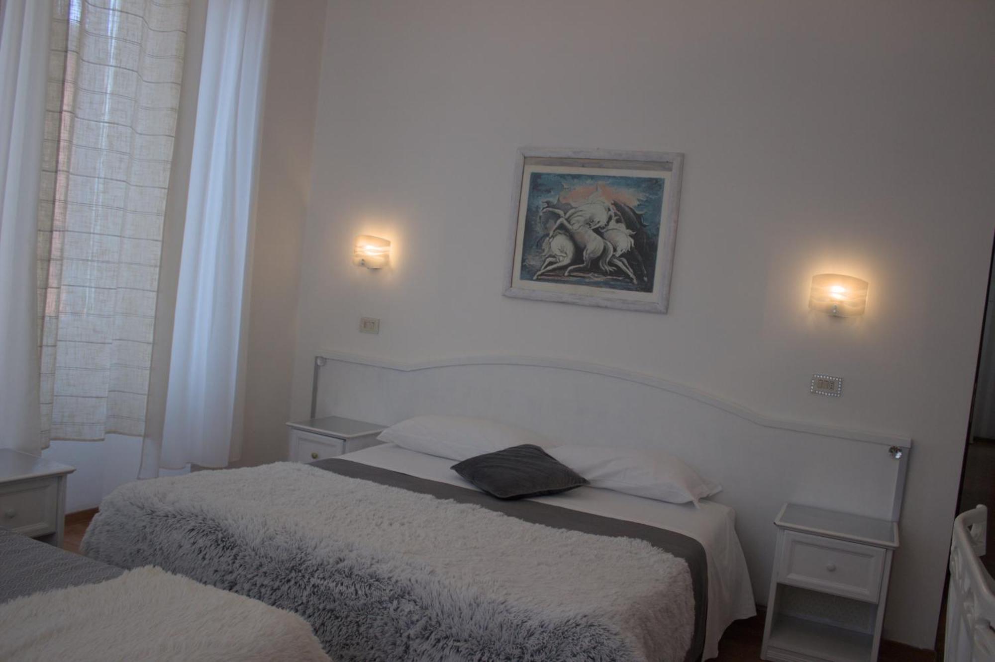 Soggiorno Madrid Firenze Bagian luar foto
